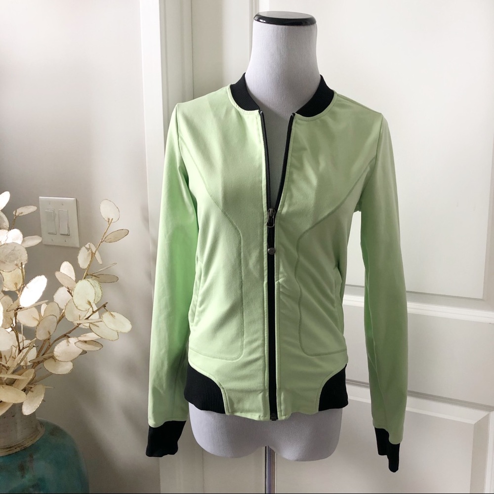 Athleta Bombtastic green bomber jacket XS